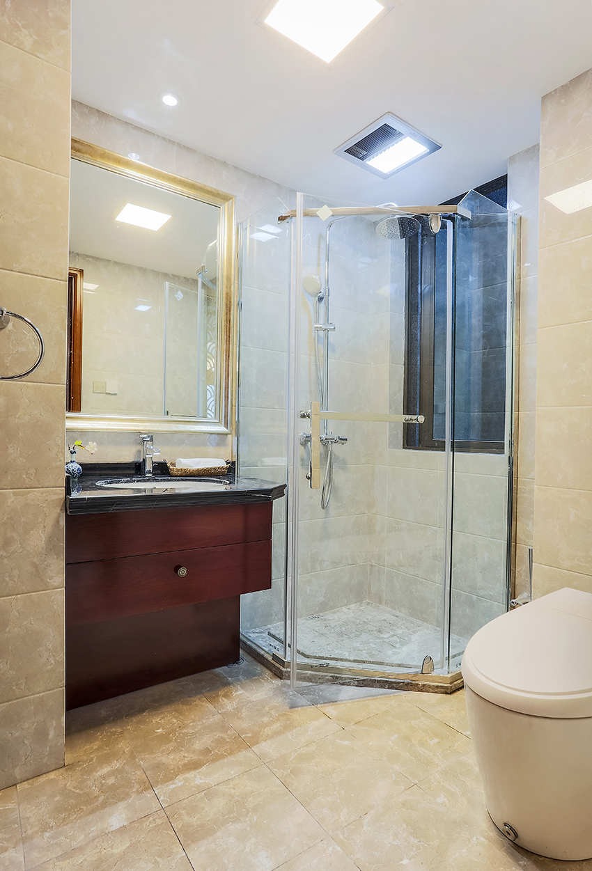 卫生间.jpg 卫生间.jpg