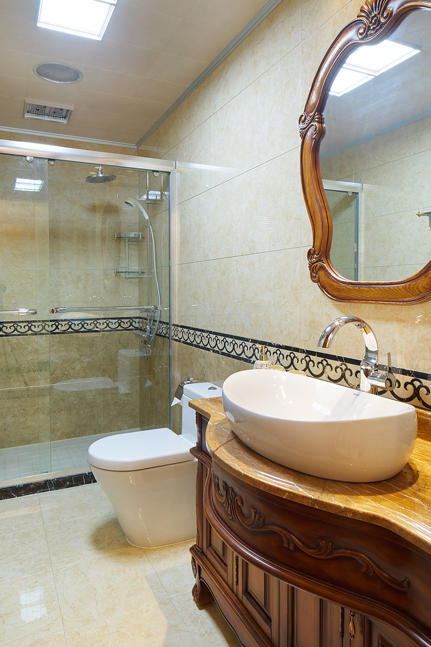 卫生间.jpg 卫生间.jpg