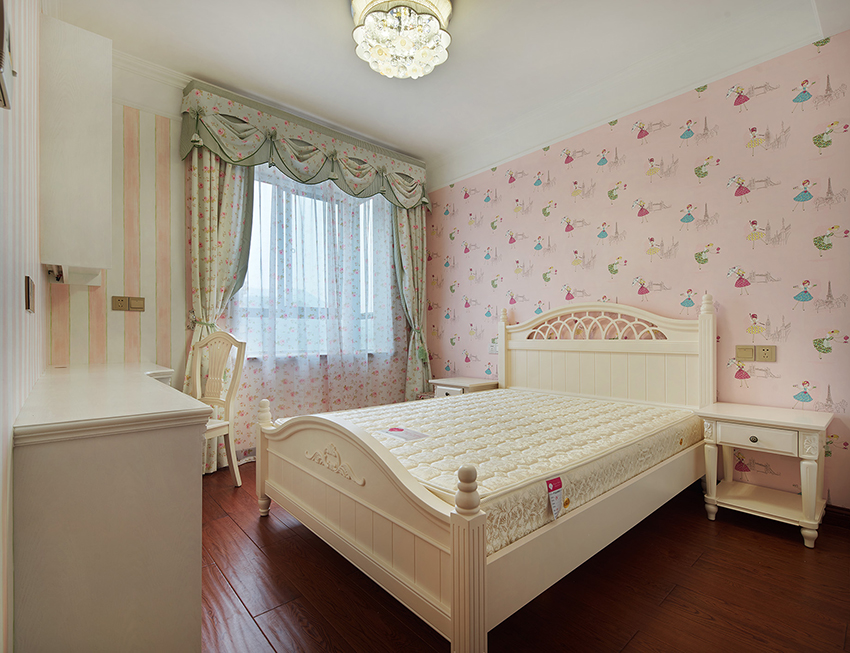 公主房.jpg 公主房.jpg