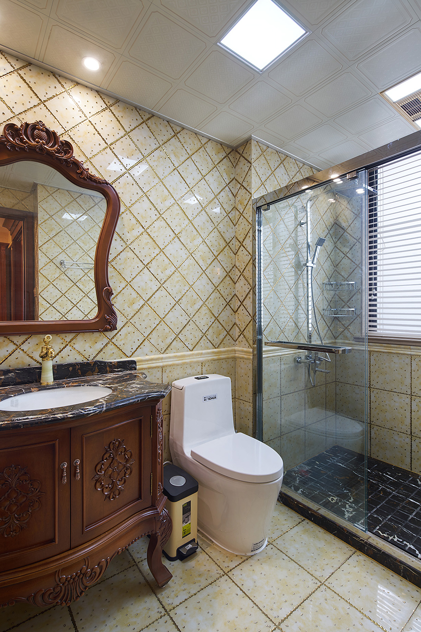 卫生间.jpg 卫生间.jpg