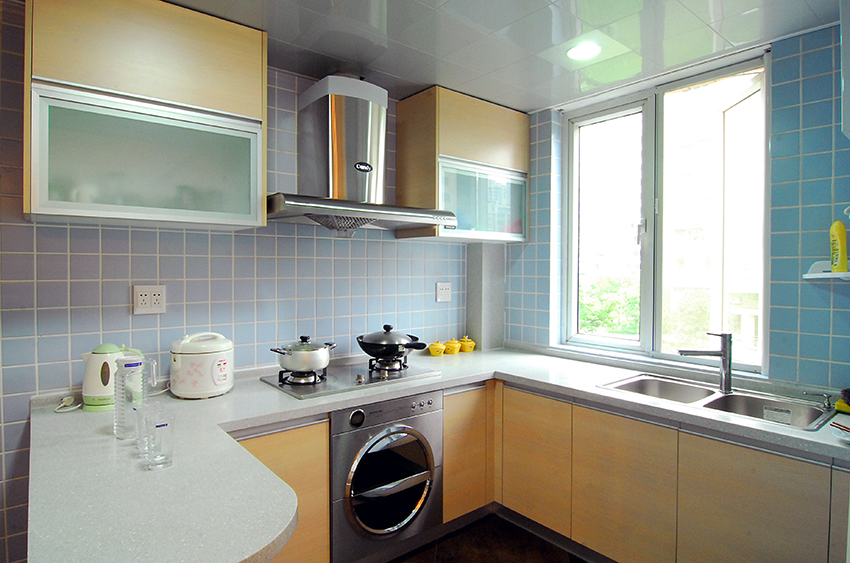 厨房.jpg 厨房.jpg