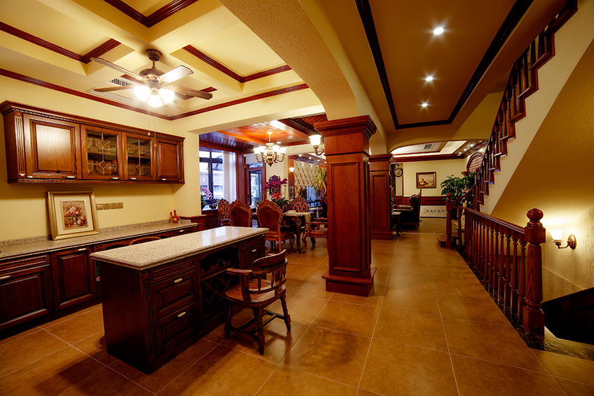 一层西厨.jpg 一层西厨.jpg