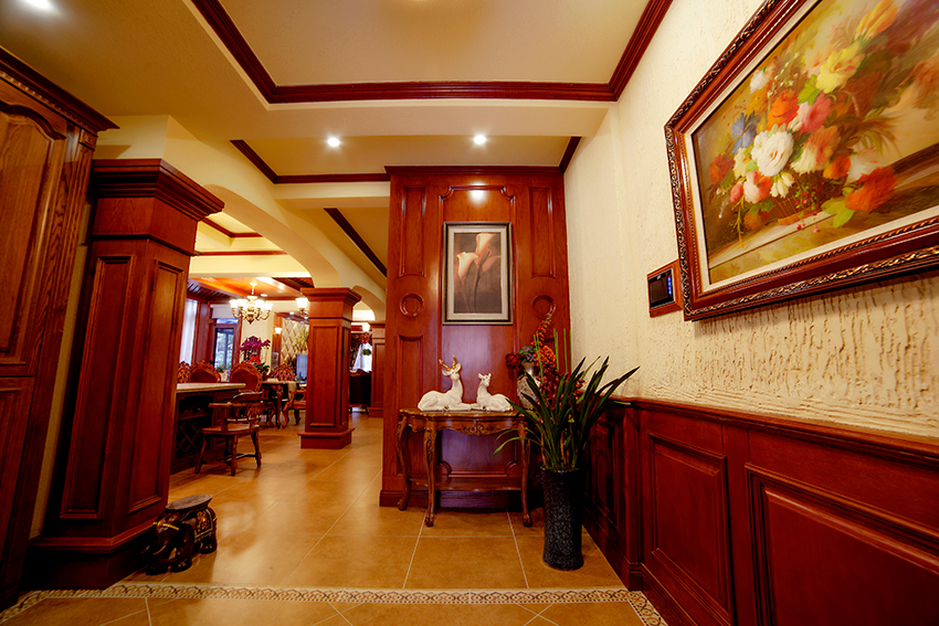 一层门厅.jpg 一层门厅.jpg