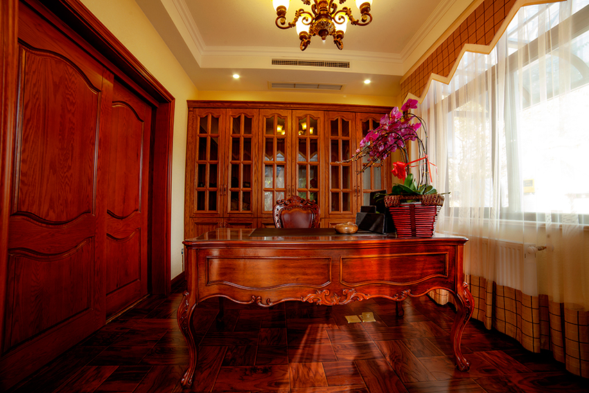 三层书房.jpg 三层书房.jpg