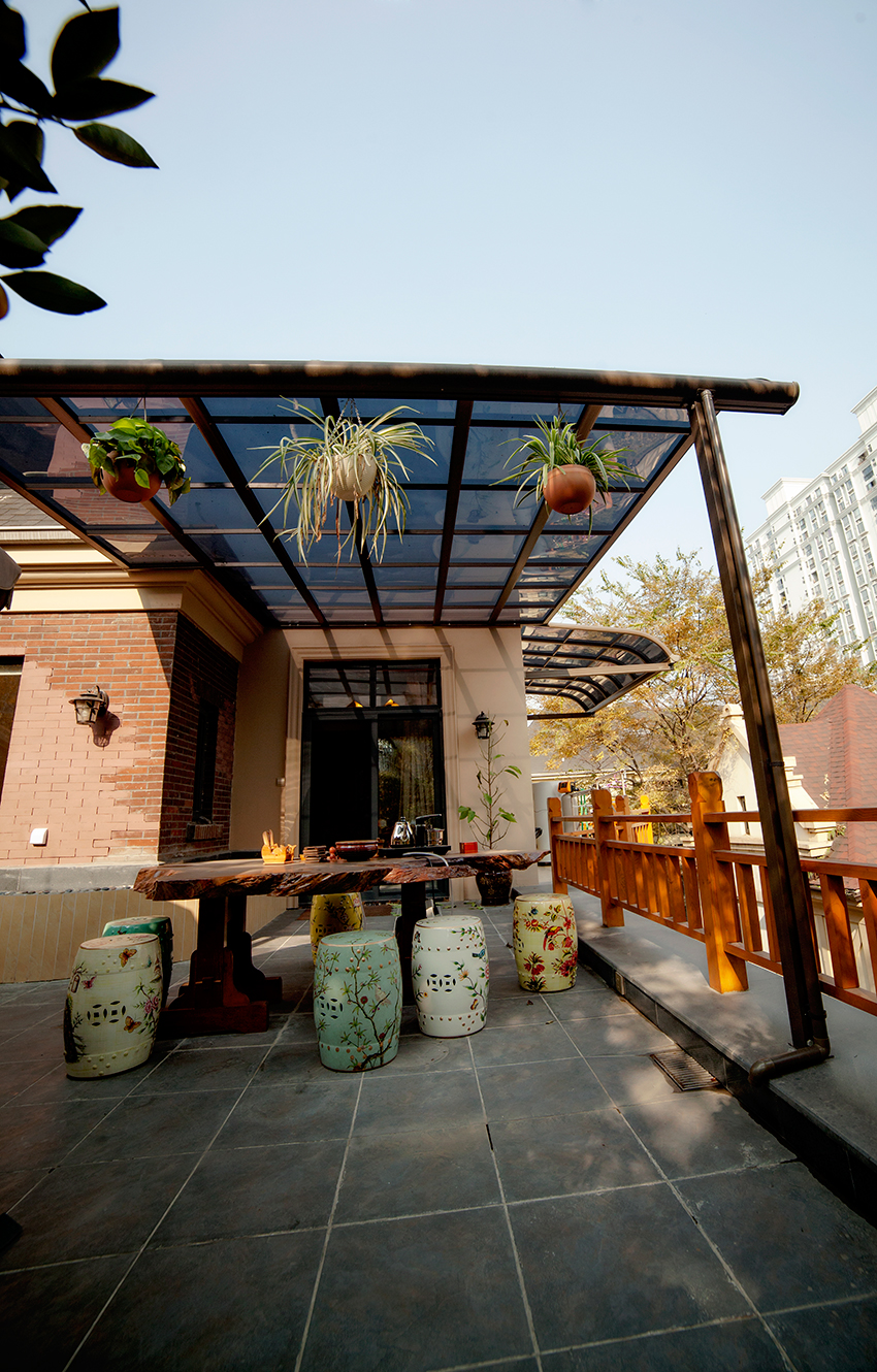 三层露台.jpg 三层露台.jpg