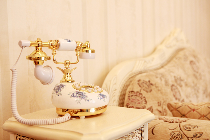 床头电话.jpg 床头电话.jpg