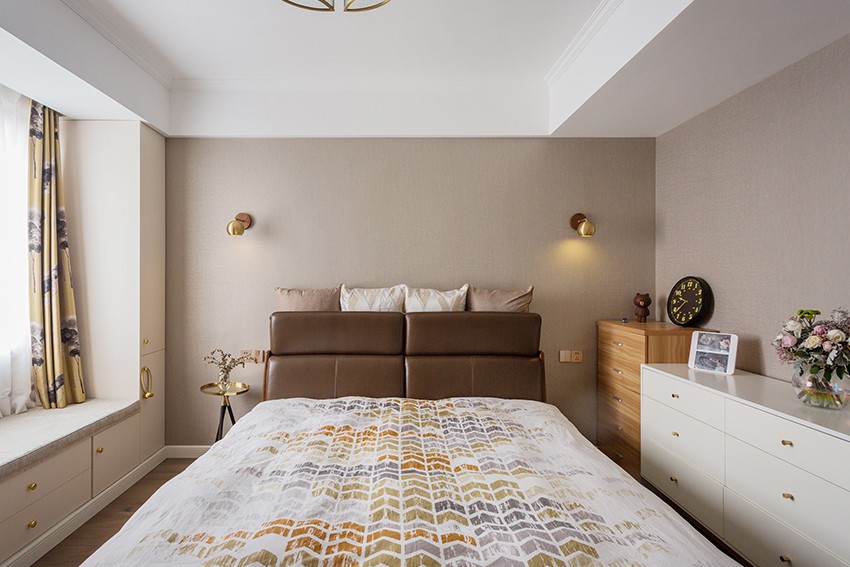 次卧装修实景图.jpg 次卧装修实景图.jpg