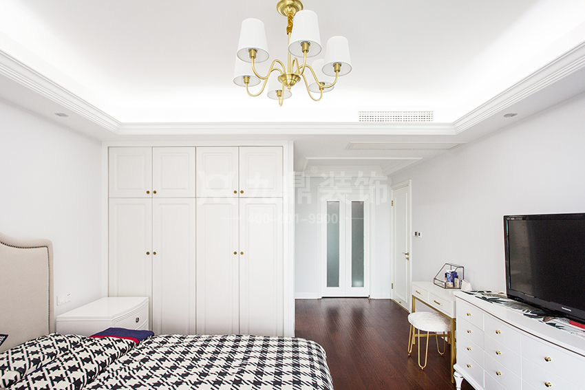 主卧.jpg 主卧.jpg