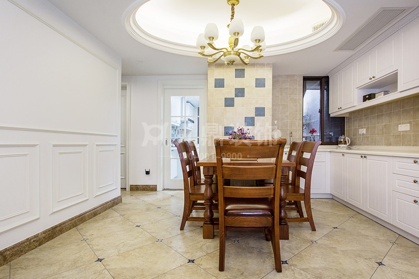 餐厅.jpg 餐厅.jpg