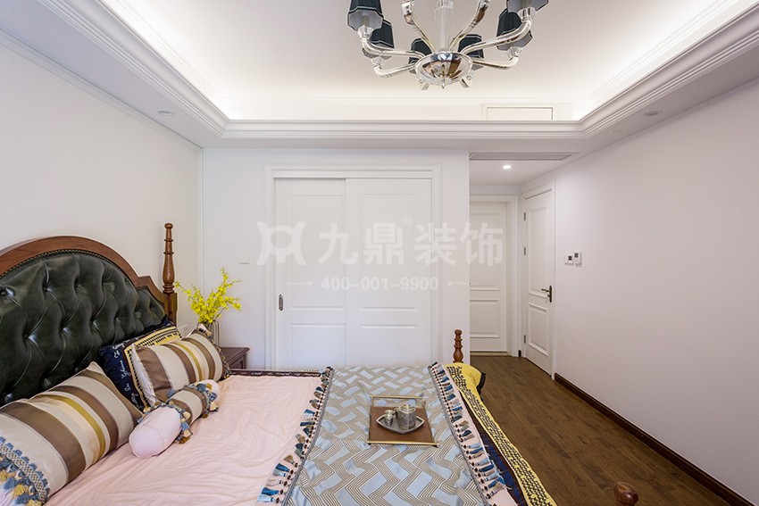 主卧.jpg 主卧.jpg