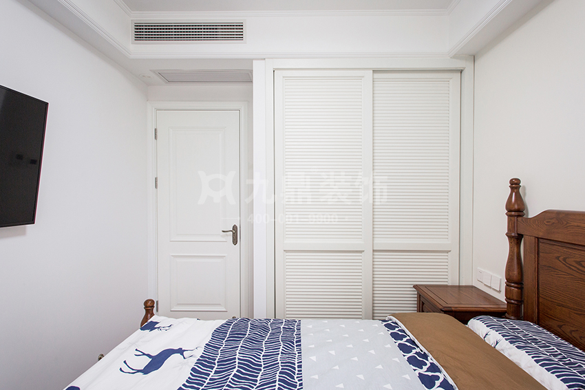 次卧.jpg 次卧.jpg