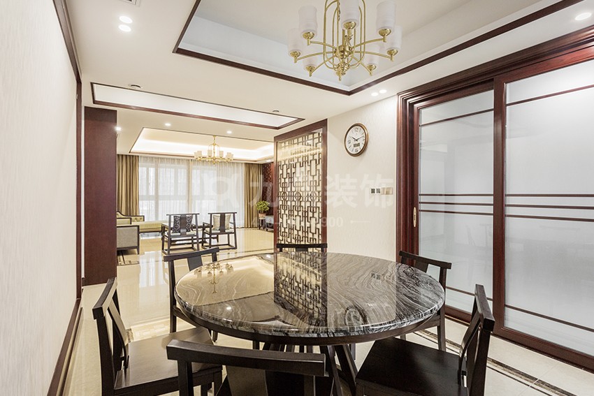 餐厅.jpg 餐厅.jpg