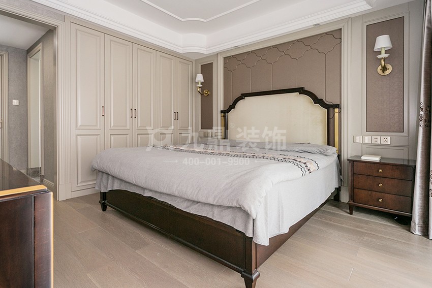 主卧装修效果图.jpg 主卧装修效果图.jpg