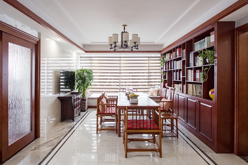 客厅.jpg 客厅.jpg