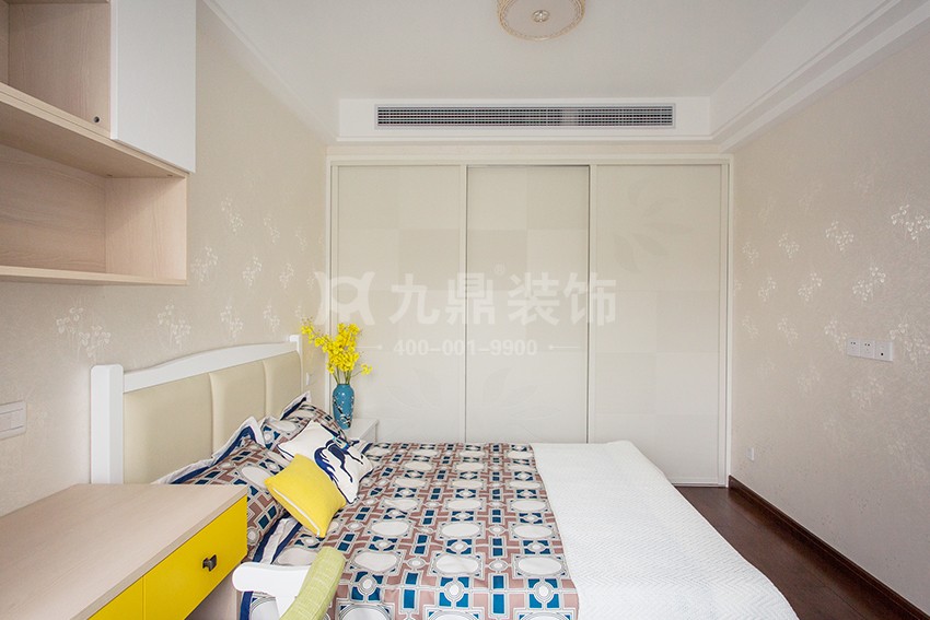 客房.jpg 客房.jpg