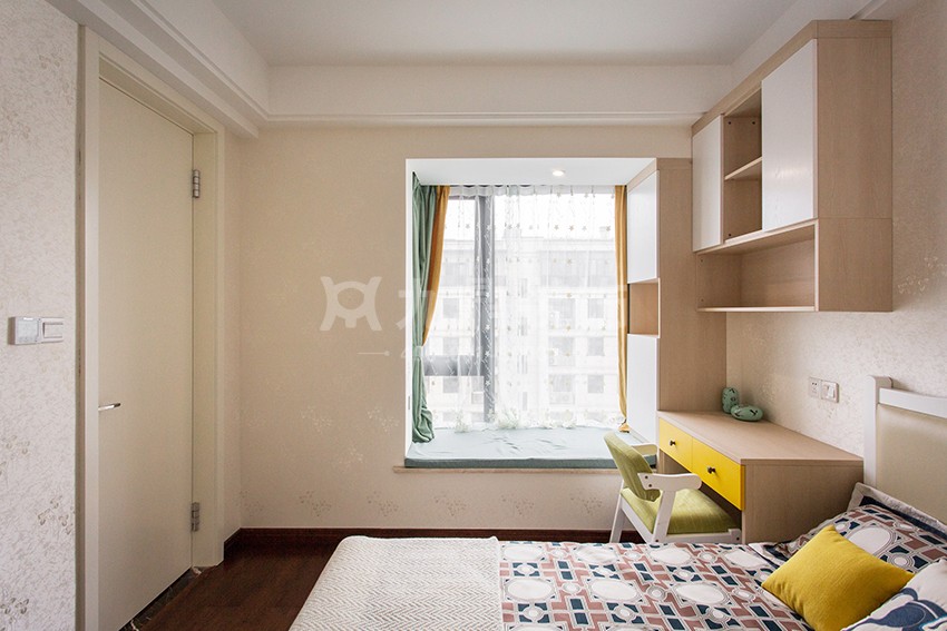 客房.jpg 客房.jpg