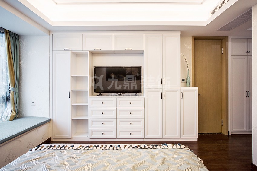 主卧.jpg 主卧.jpg