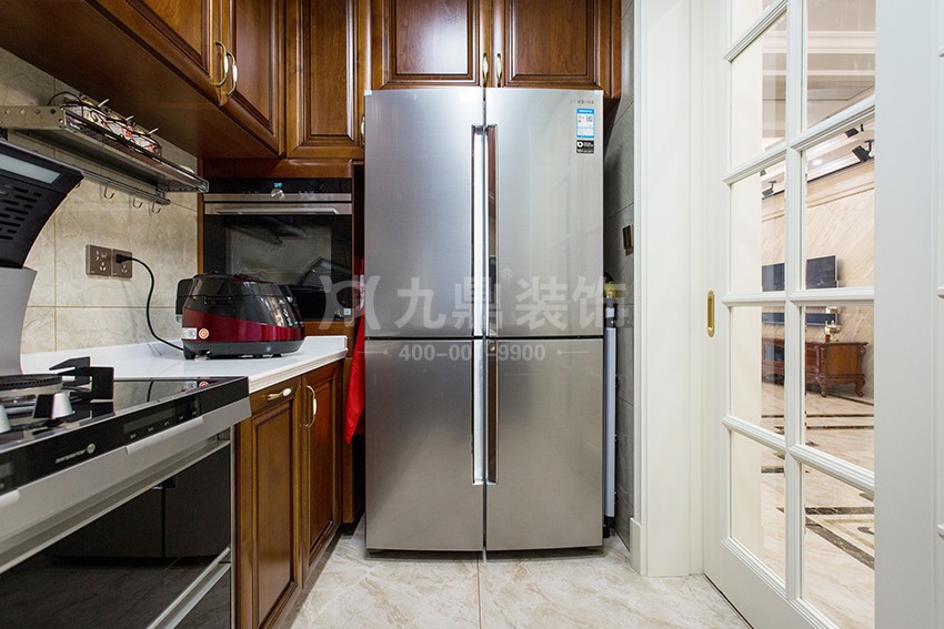 厨房装修效果图.jpg 厨房装修效果图.jpg