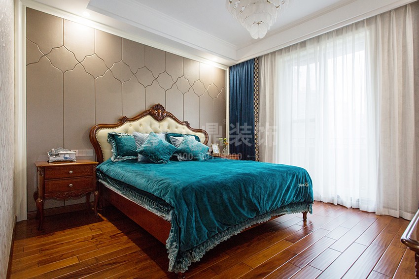 主卧装修效果图.jpg 主卧装修效果图.jpg