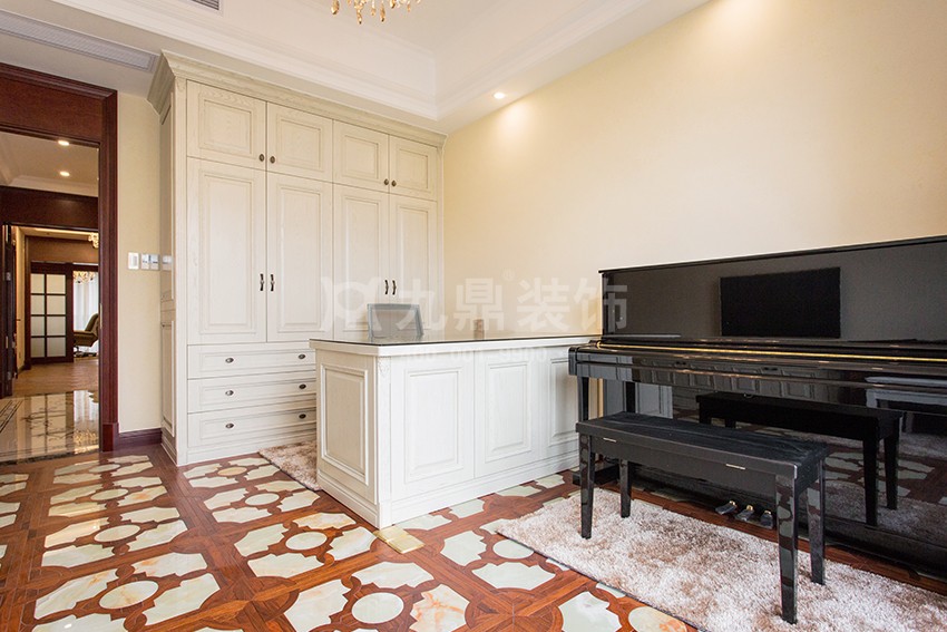 书房装修效果图.jpg 书房装修效果图.jpg