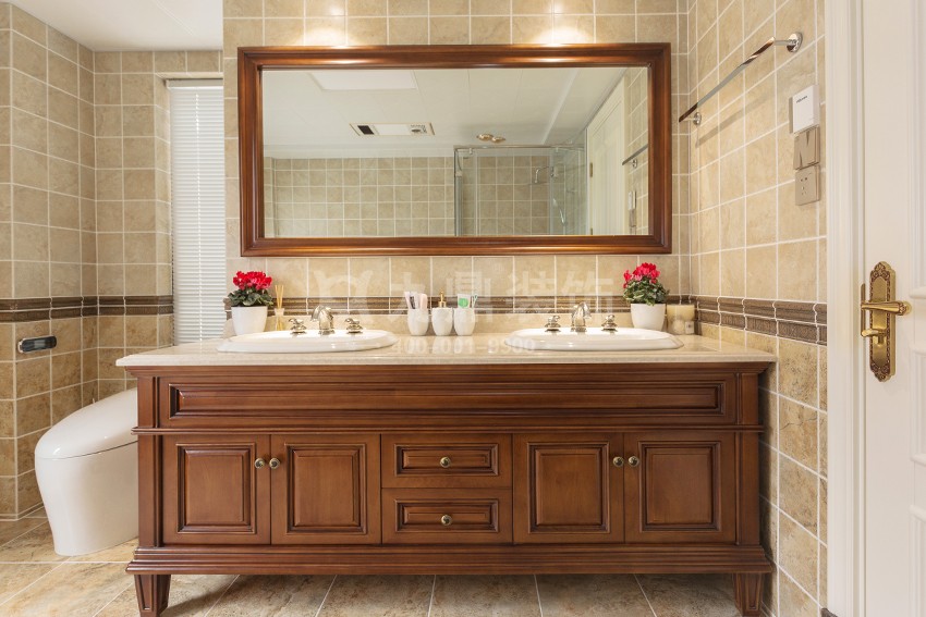 卫生间装修效果图.jpg 卫生间装修效果图.jpg