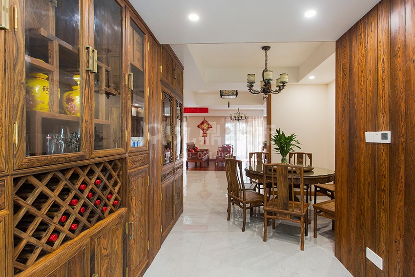 餐厅装修效果图.jpg 餐厅装修效果图.jpg