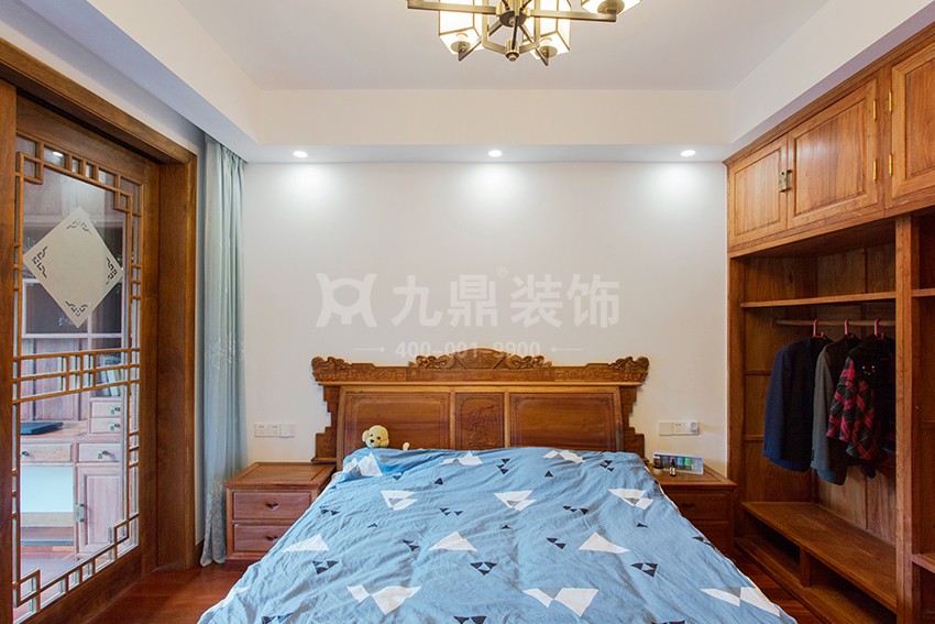 卧室装修效果图.jpg 卧室装修效果图.jpg