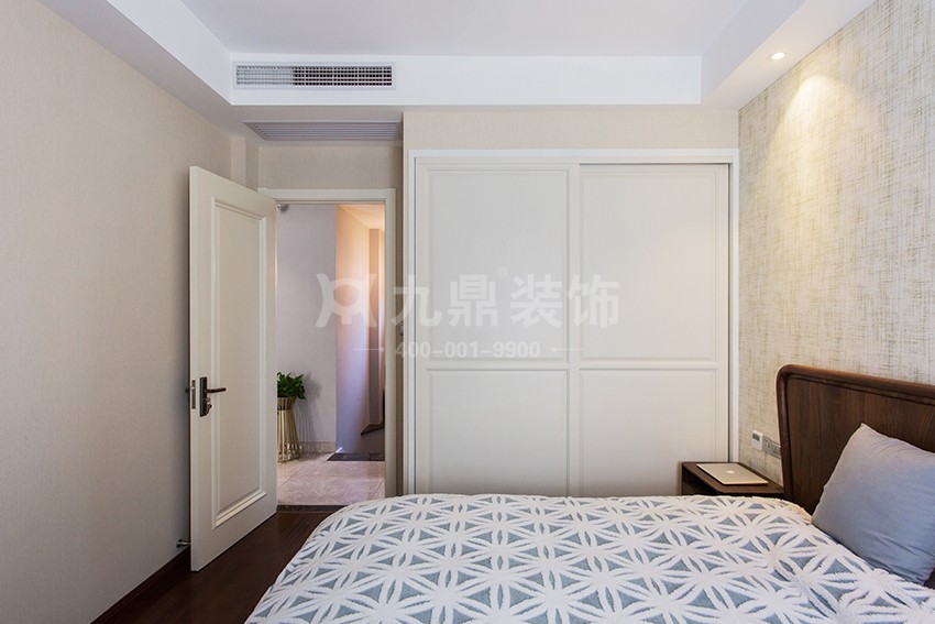 次卧装修效果图.jpg 次卧装修效果图.jpg