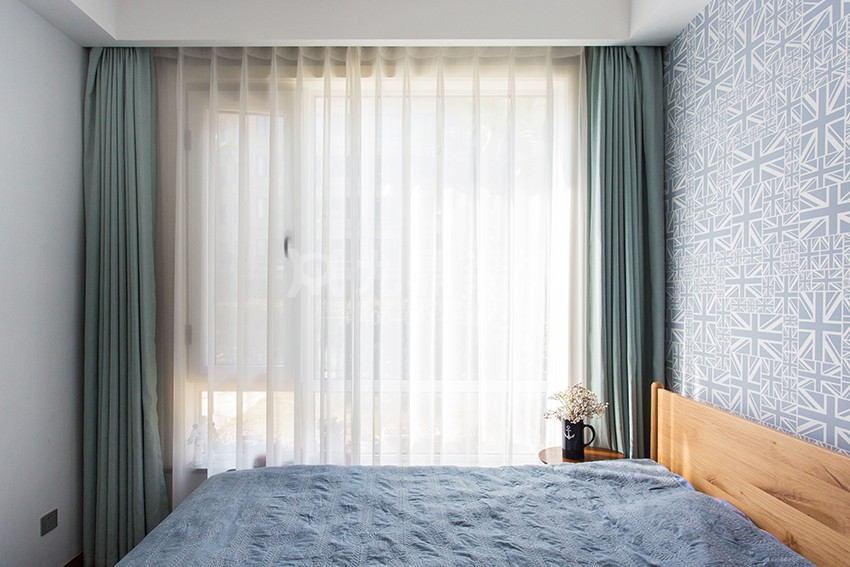 主卧装修效果图.jpg 主卧装修效果图.jpg