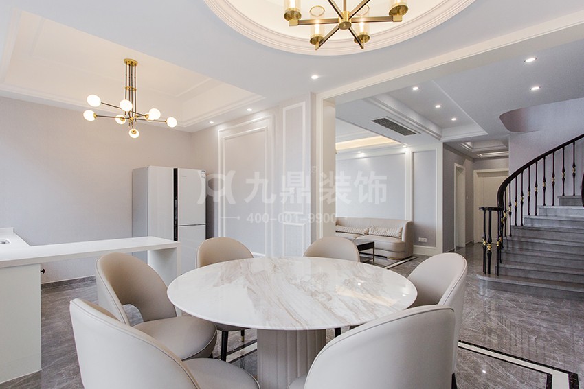 餐厅装修效果图.jpg 餐厅装修效果图.jpg