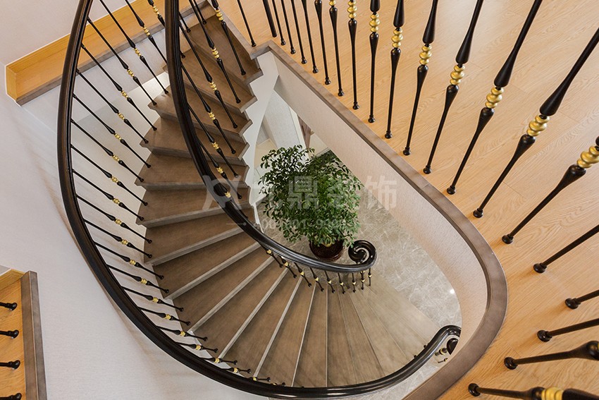 楼梯装修效果图.jpg 楼梯装修效果图.jpg
