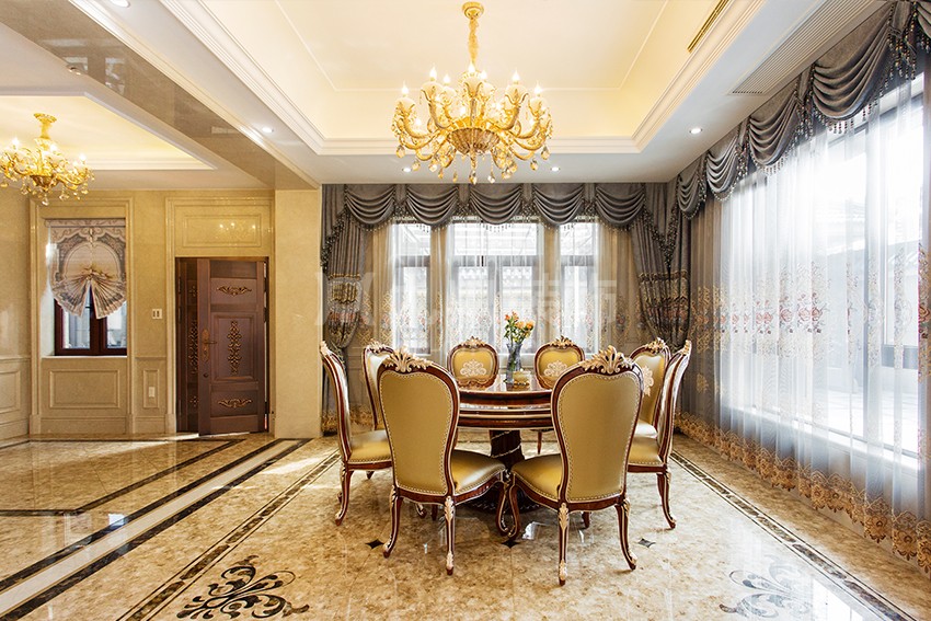 餐厅装修效果图.jpg 餐厅装修效果图.jpg