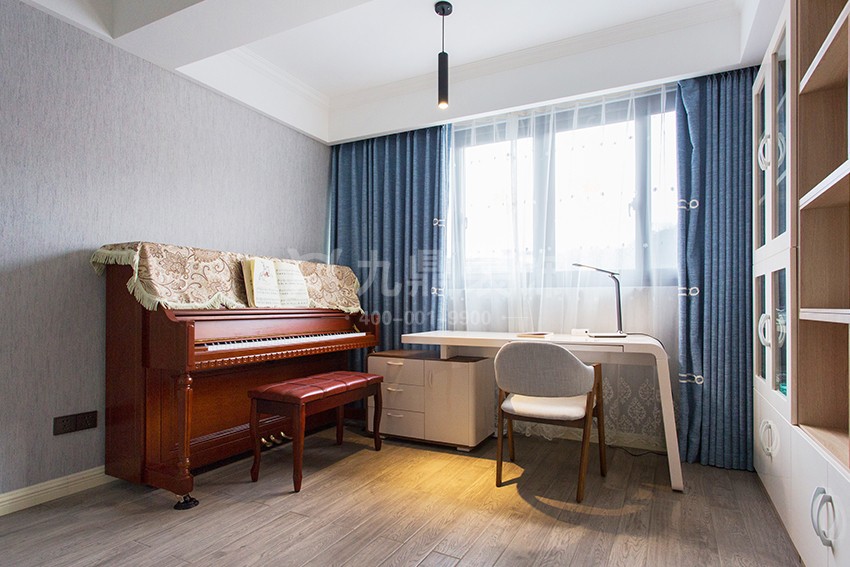 书房装修效果图.jpg 书房装修效果图.jpg