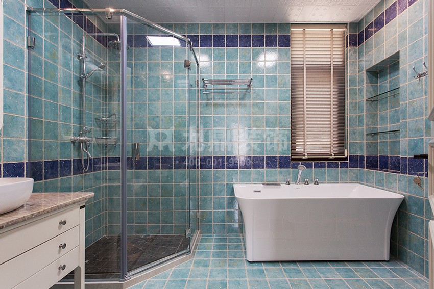 卫生间装修效果图.jpg 卫生间装修效果图.jpg