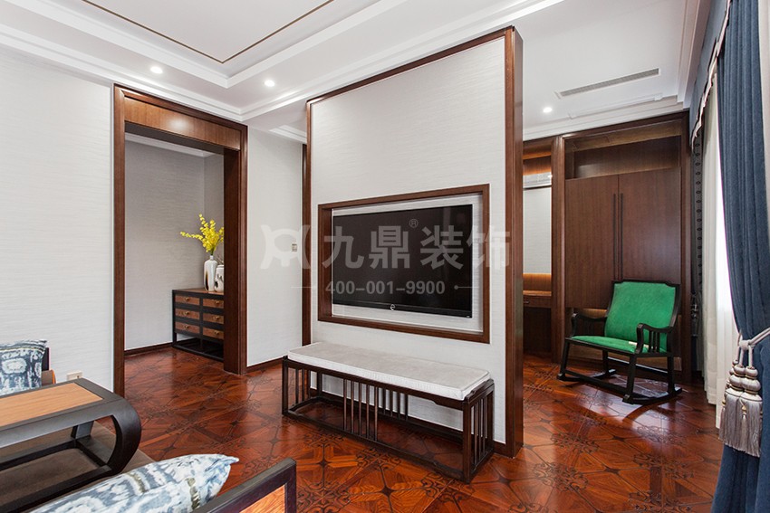 主卧装修效果图.jpg 主卧装修效果图.jpg