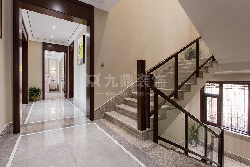 楼梯装修效果图.jpg 楼梯装修效果图.jpg