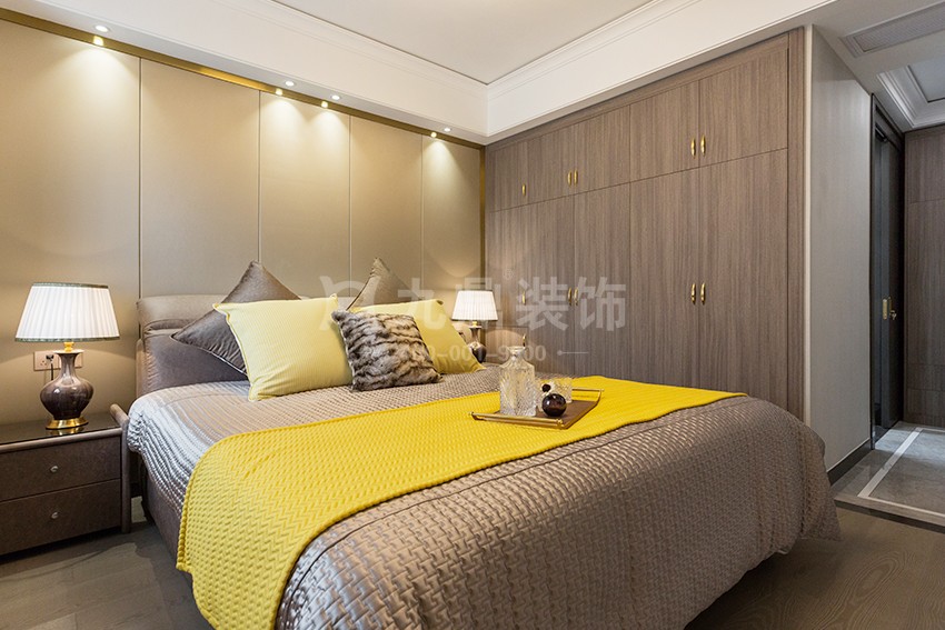 主卧装修效果图.jpg 主卧装修效果图.jpg