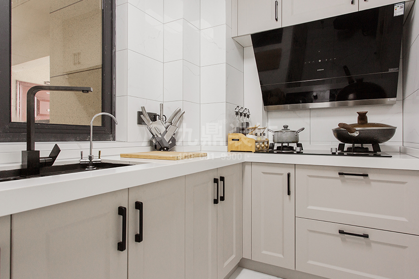 厨房装修效果图.jpg 厨房装修效果图.jpg