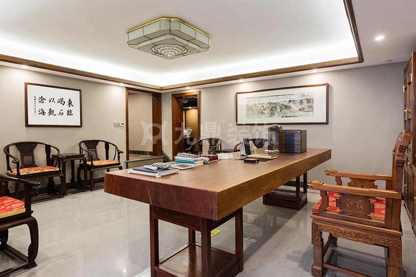 书房装修效果图.jpg 书房装修效果图.jpg