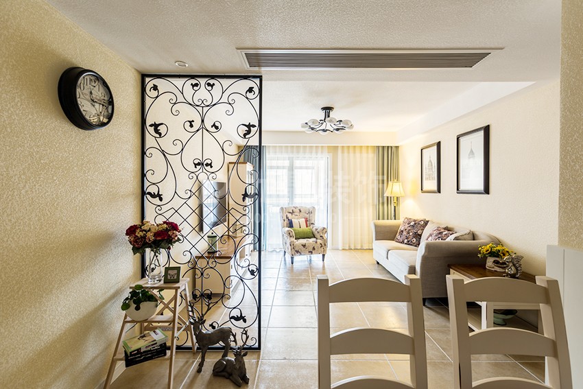 客厅装修效果图.jpg 客厅装修效果图.jpg