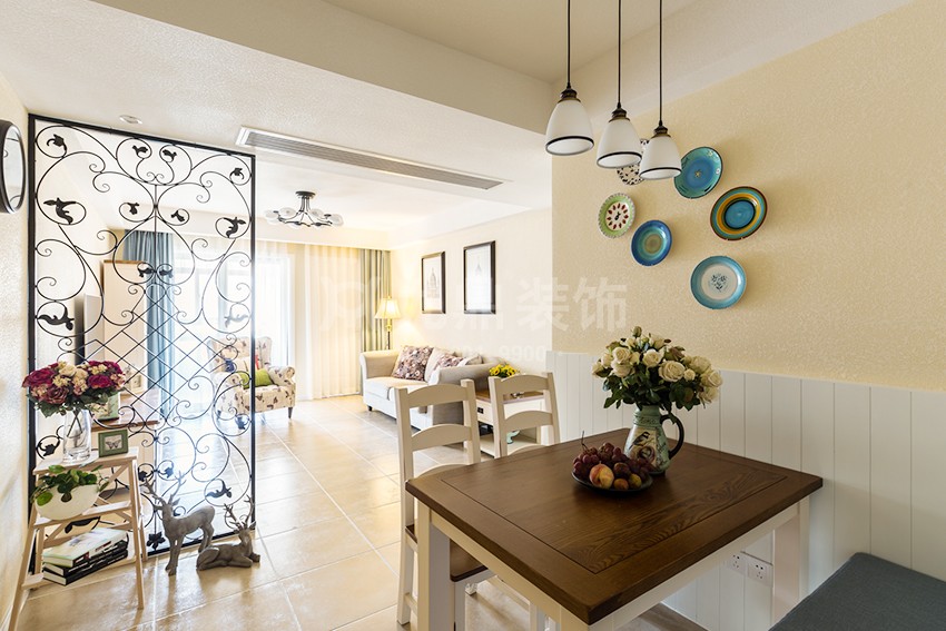 餐厅装修效果图.jpg 餐厅装修效果图.jpg