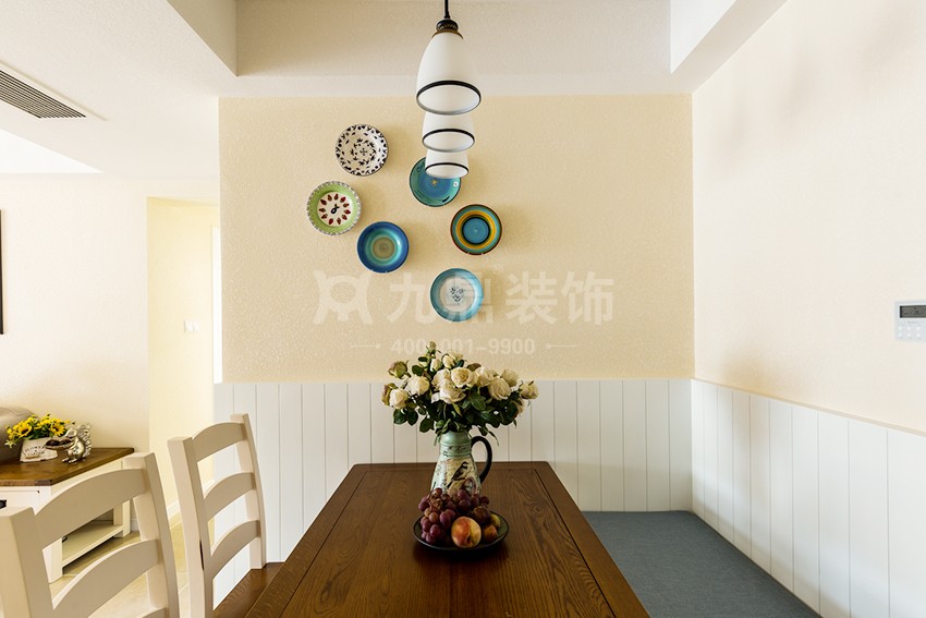 餐厅装修效果图.jpg 餐厅装修效果图.jpg