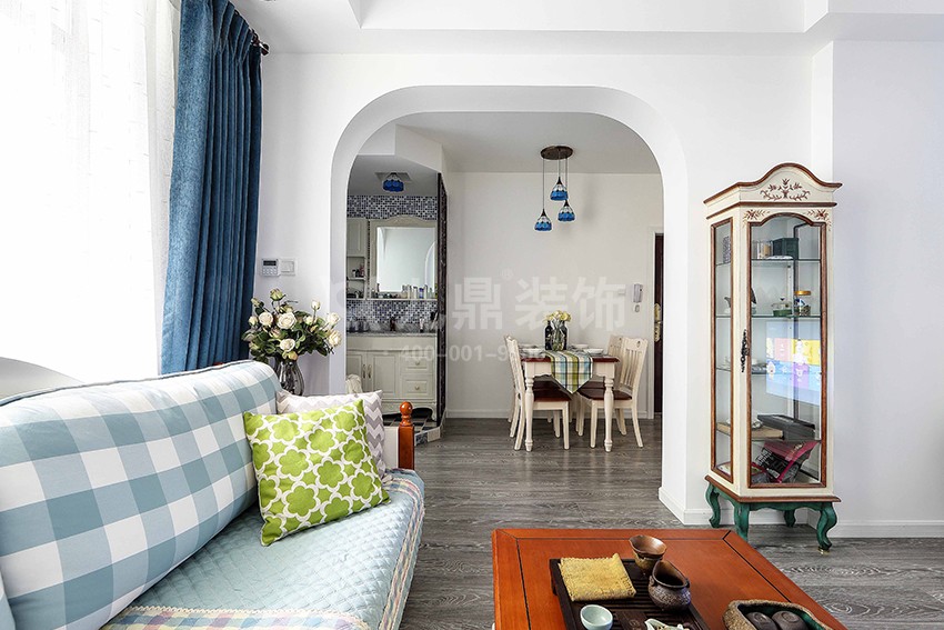 客餐厅装修效果图.jpg 客餐厅装修效果图.jpg