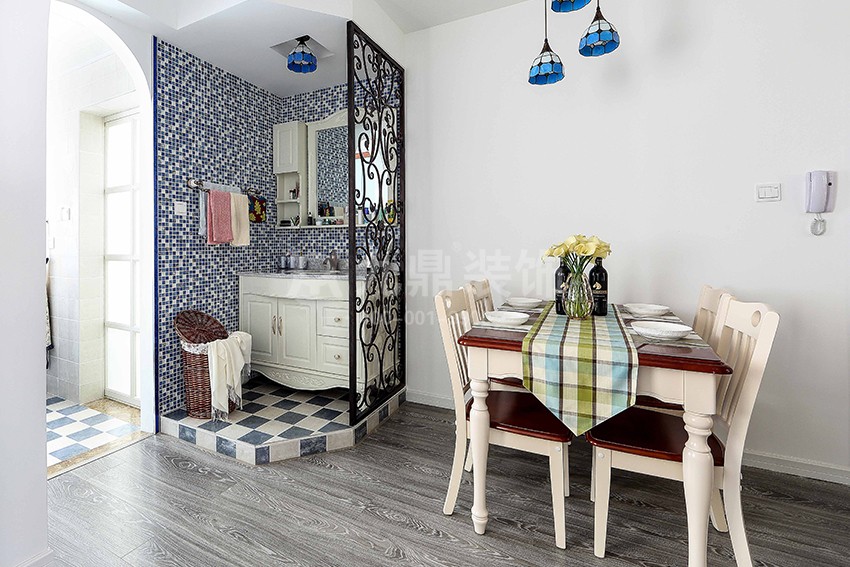 餐厅装修效果图.jpg 餐厅装修效果图.jpg