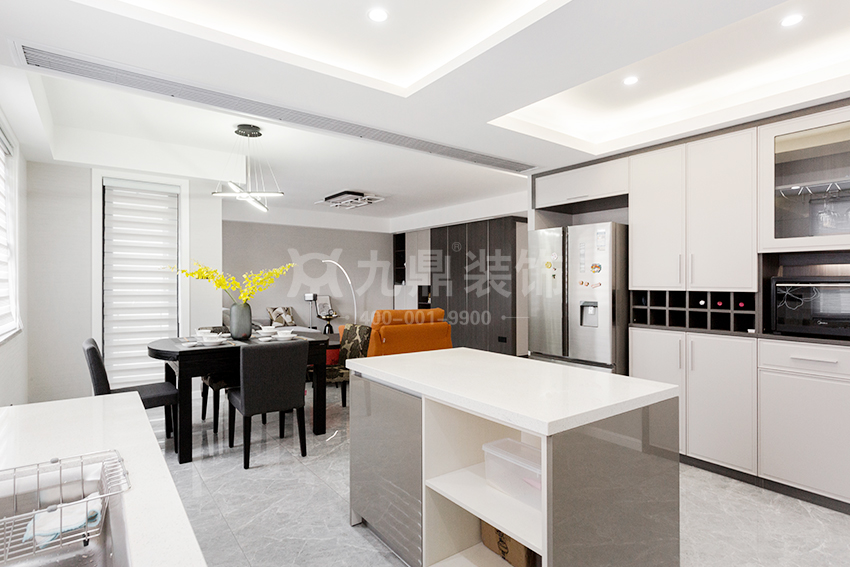 餐厅装修效果图.jpg 餐厅装修效果图.jpg