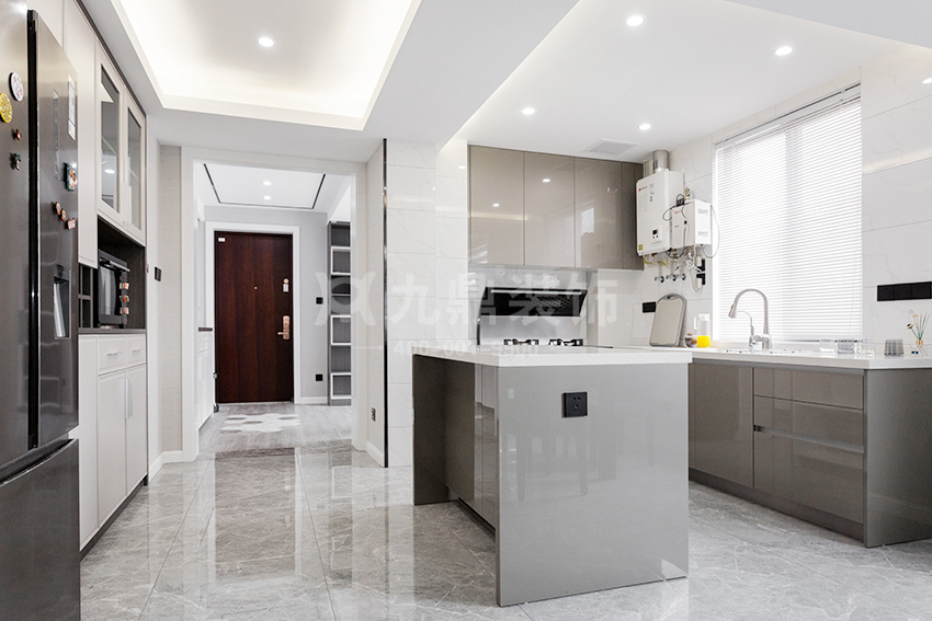 厨房装修效果图.jpg 厨房装修效果图.jpg