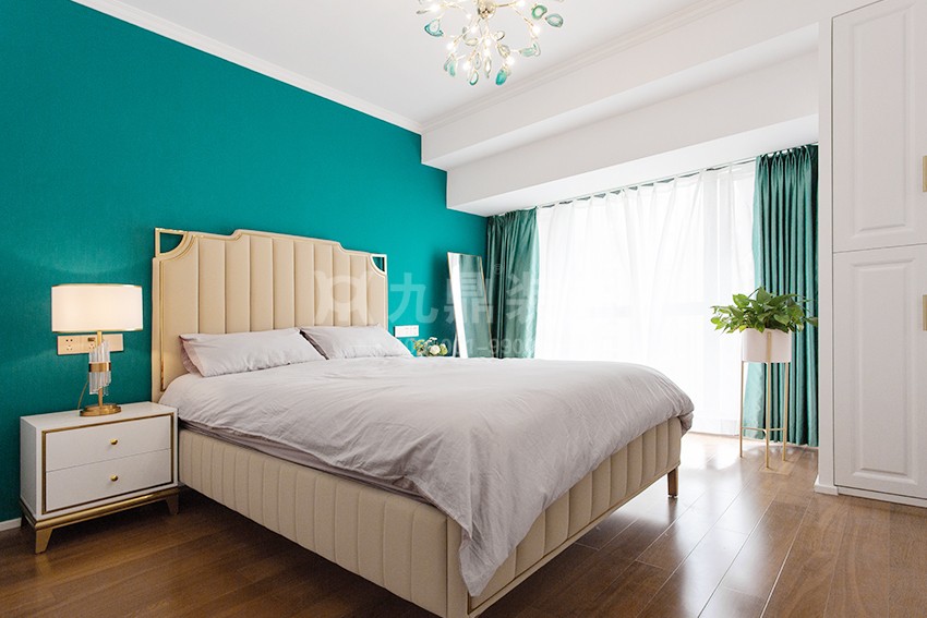 主卧装修效果图.jpg 主卧装修效果图.jpg