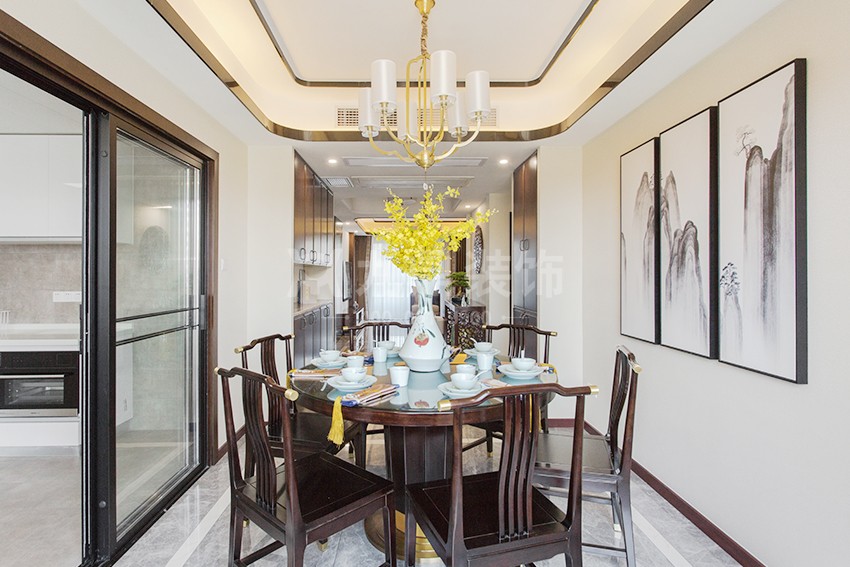 餐厅装修效果图.jpg 餐厅装修效果图.jpg