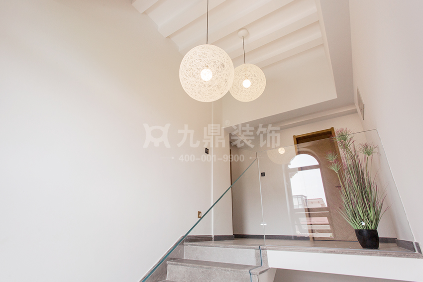 楼梯装修图 楼梯装修图