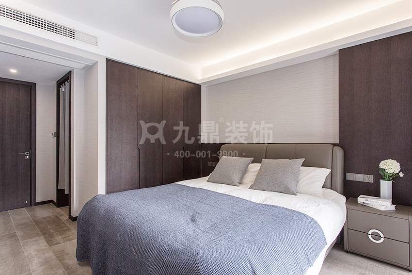 主卧装修实景图 主卧装修实景图